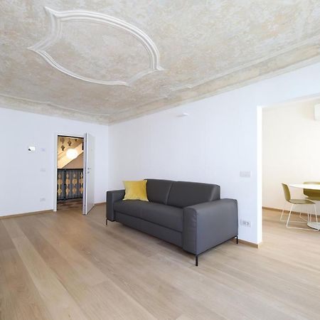 Palazzo Riccamboni Apartment Riva del Garda Luaran gambar