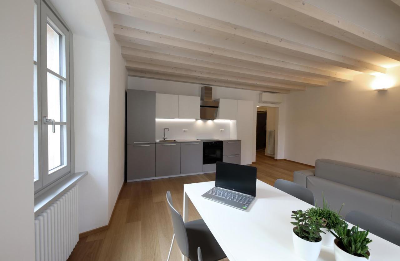Palazzo Riccamboni Apartment Riva del Garda Luaran gambar