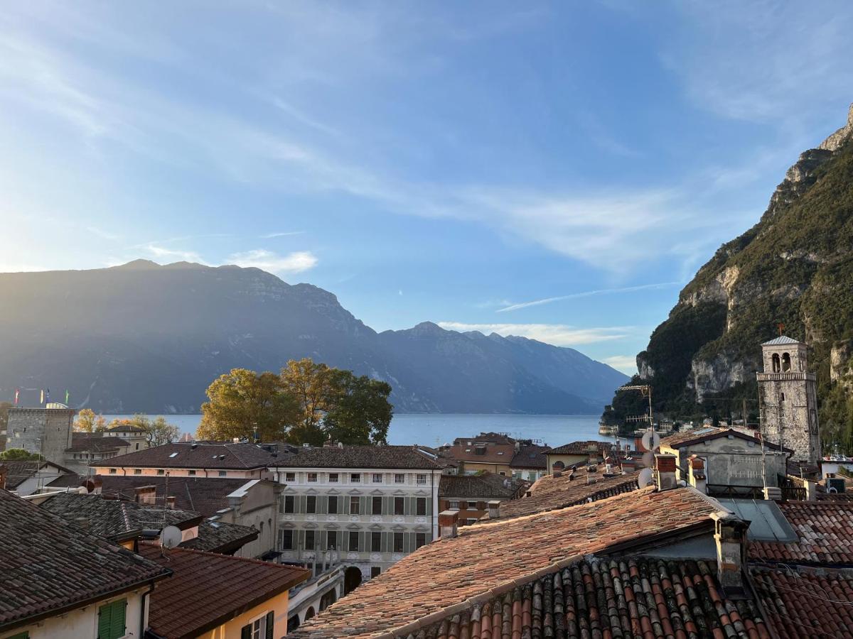 Palazzo Riccamboni Apartment Riva del Garda Luaran gambar
