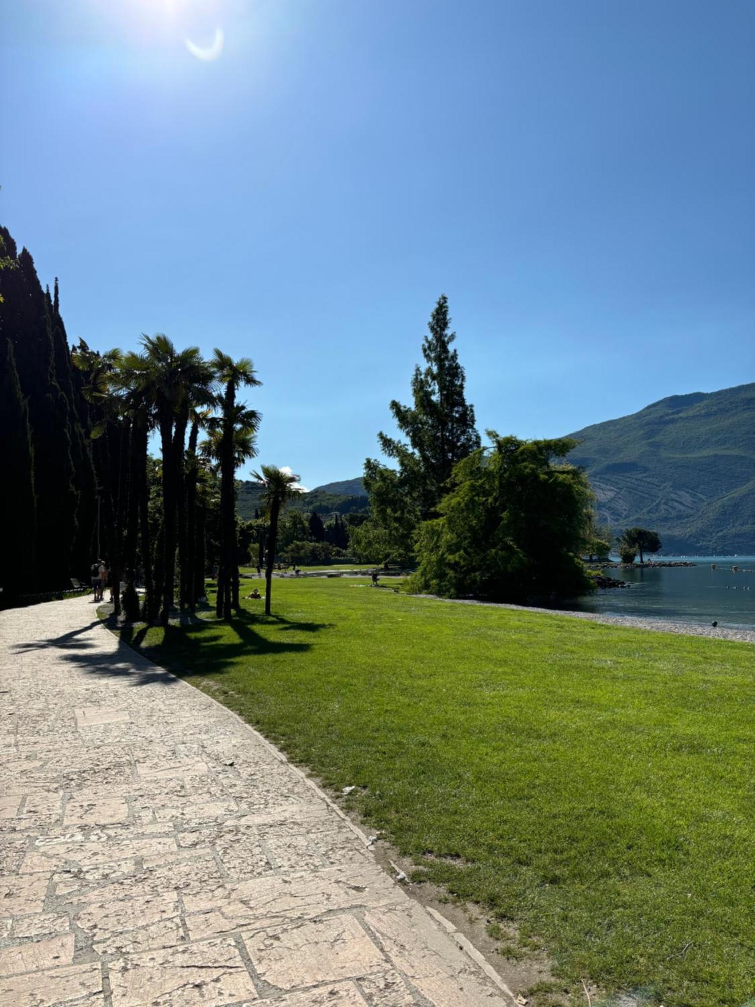 Palazzo Riccamboni Apartment Riva del Garda Luaran gambar
