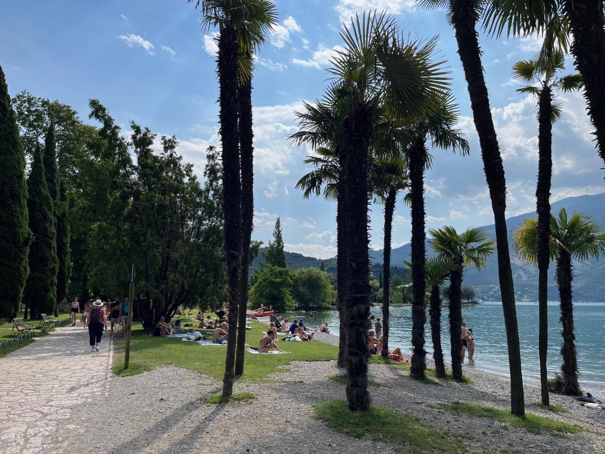 Palazzo Riccamboni Apartment Riva del Garda Luaran gambar
