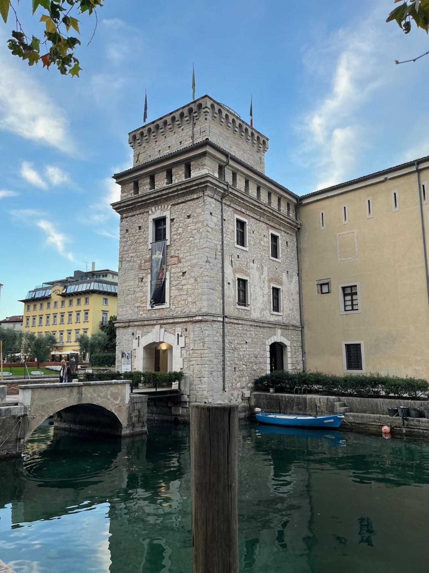 Palazzo Riccamboni Apartment Riva del Garda Luaran gambar